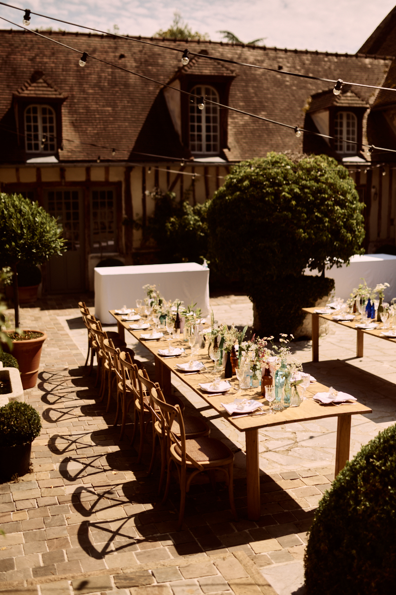 Photographe-mariage-paris-dime-giverny-pierre-yves-queignec-0010 1 – photographe mariage paris Grande tablée dressée dans le jardin de la Dîme de Giverny